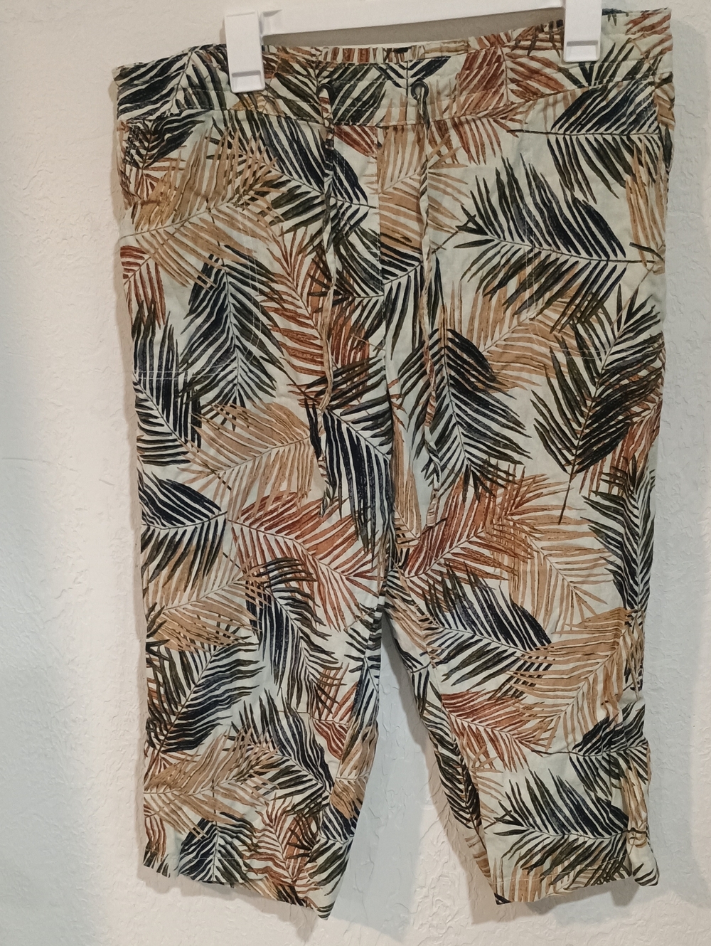 Per Se Cream Tropical Leaf Print Pants